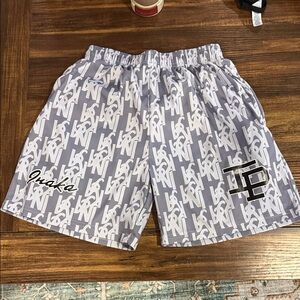 Inaka shorts